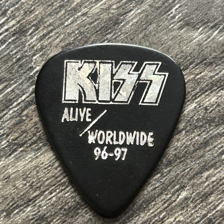 KISS Guitar Pick PAUL STANLEY Alive Worldwide Reunion Black Silver Metallic A