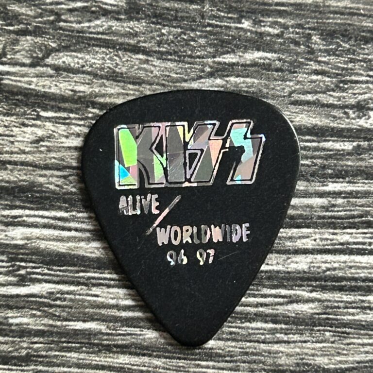 KISS Guitar Pick PAUL STANLEY Alive Worldwide Reunion Black Silver D Vintage