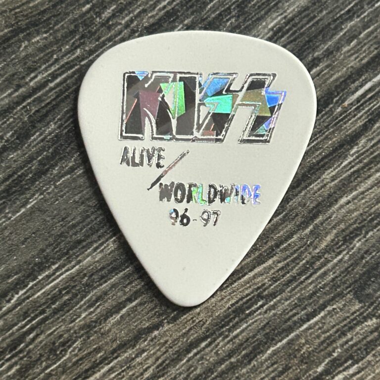 KISS Guitar Pick PETER CRISS Alive Worldwide Reunion Silver Prism White Vintage