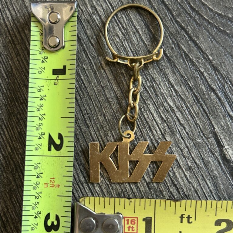 KISS Gumball Machine Gold Color Logo Keychain Vintage Kiss Memorabilia Aucoin A