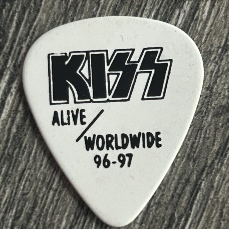 KISS Guitar Pick ACE FREHLEY Alive Worldwide Reunion White Black Vintage Kiss