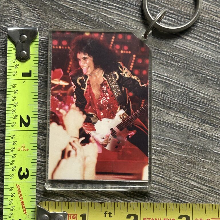 KISS Keychain GENE SIMMONS Asylum Concert Tour 2 Sided Vintage Kiss Memorabilia