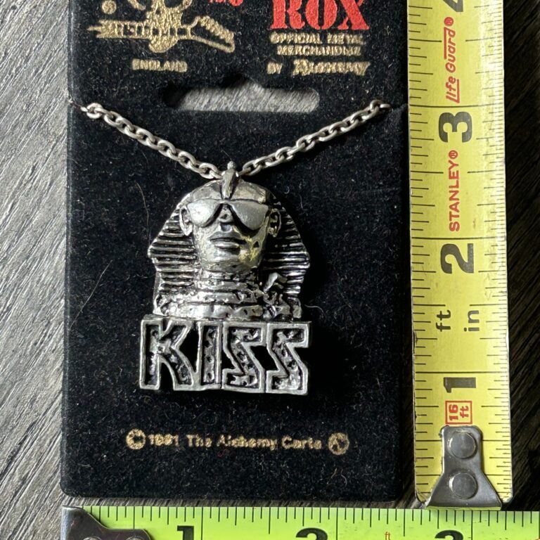 KISS Pendant Necklace Jewelry Sphinx Hot In The Shade Germany Vintage Kiss B