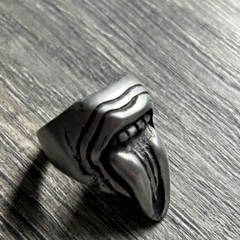 KISS Ring Gene Simmons Tongue Men's Silver Metal Vintage Kiss Memorabilia 1980's