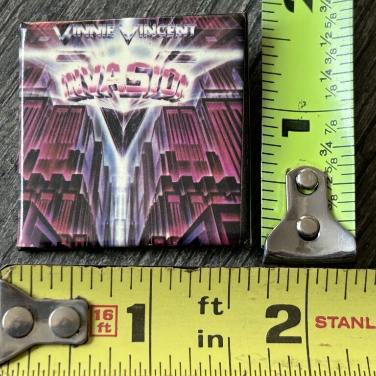 Kiss Pin Button VINNIE VINCENT INVASION Album Square Vintage Kiss Memorabilia