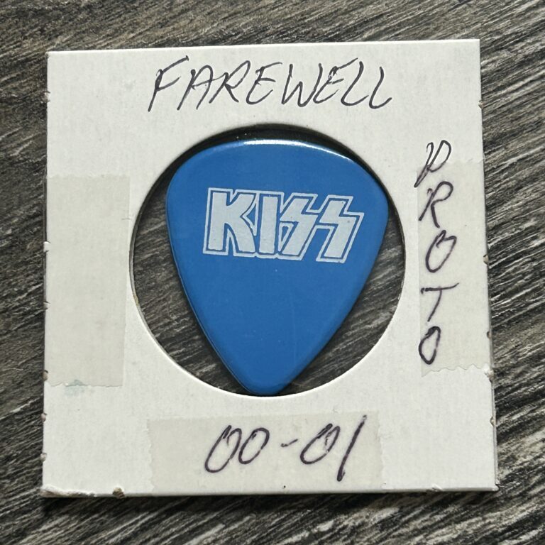 KISS Guitar Pick PETER CRISS Farewell Tour PROTOTYPE Blue Vintage Kiss 2000