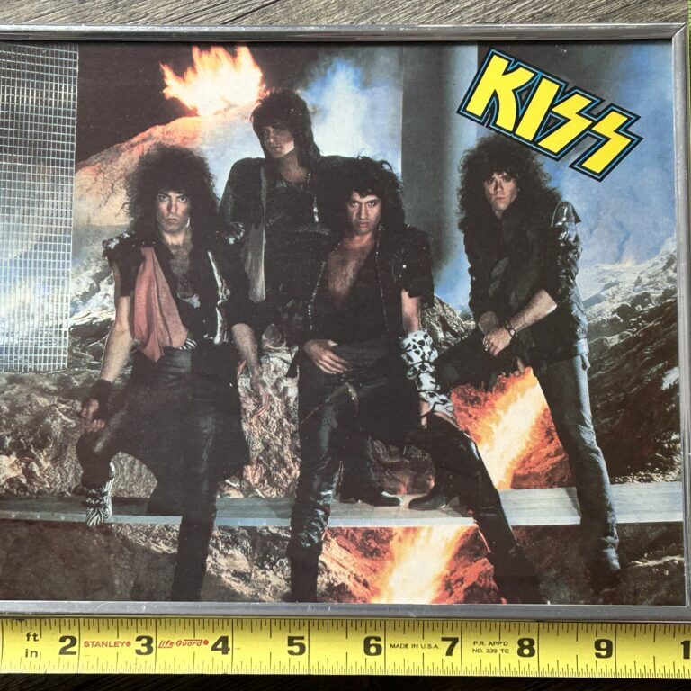 KISS Carnival Photo Boardwalk Prize Animalize Vintage Kiss Memorabilia Carr A