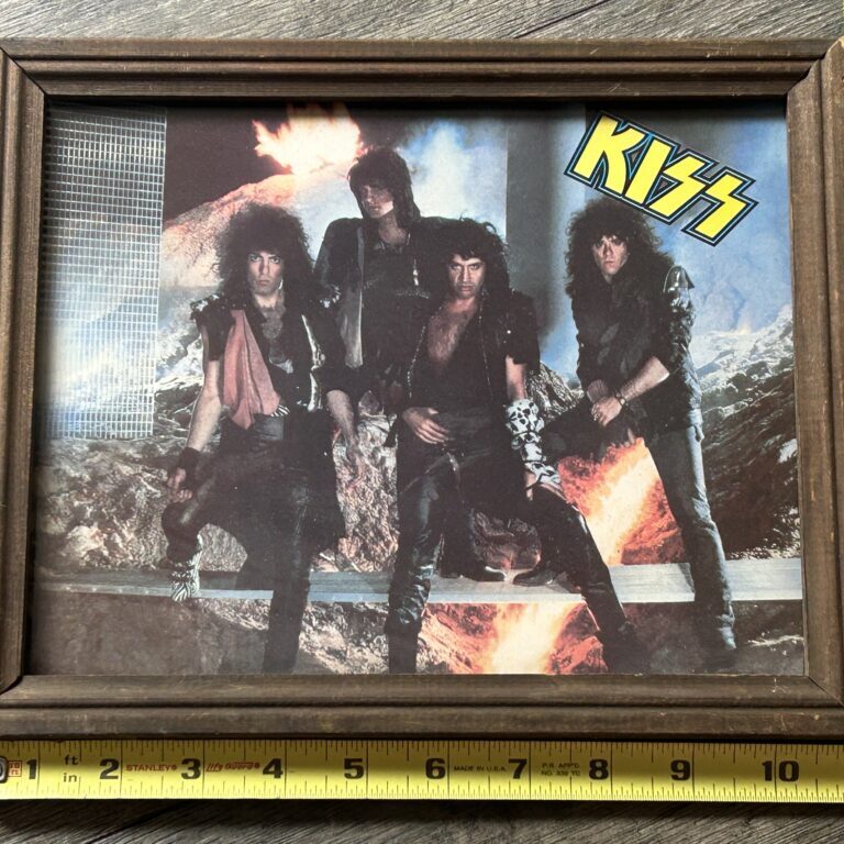 KISS Carnival Photo Boardwalk Prize Animalize Vintage Kiss Memorabilia Carr B